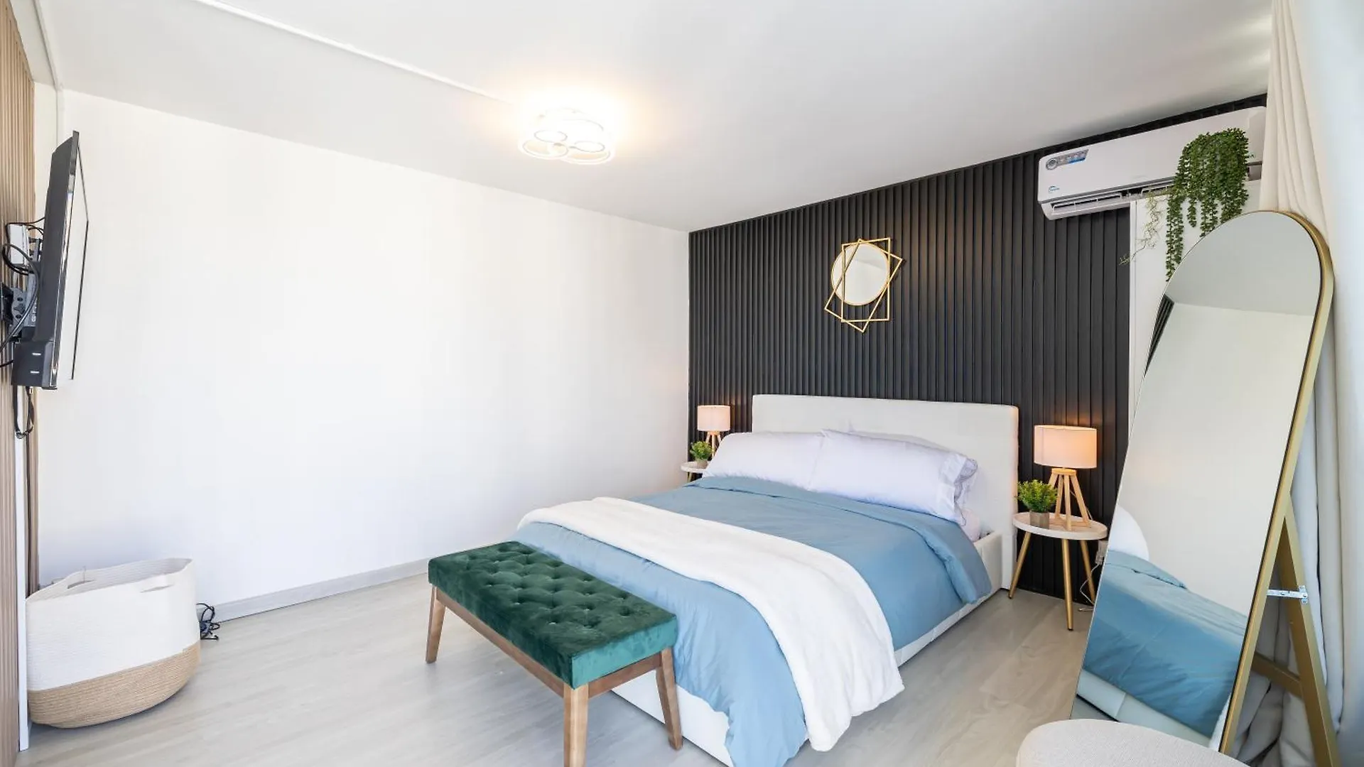Apartment Stylish, Newly Renovated Condo Near Waikiki Beach! Honolulu United States