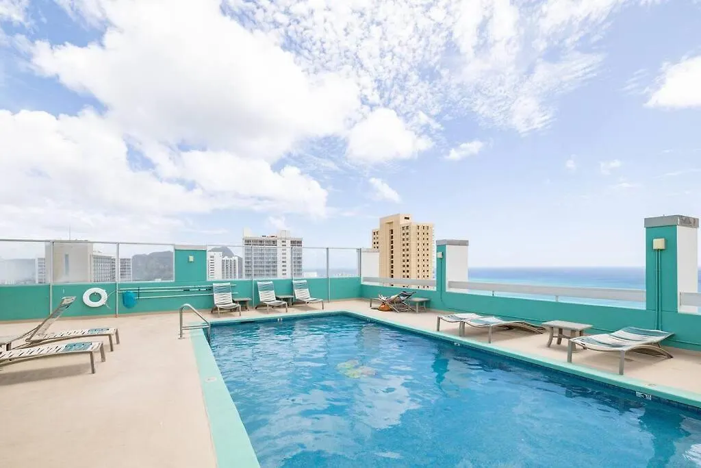 Stylish, Newly Renovated Condo Near Waikiki Beach! Honolulu Apartment