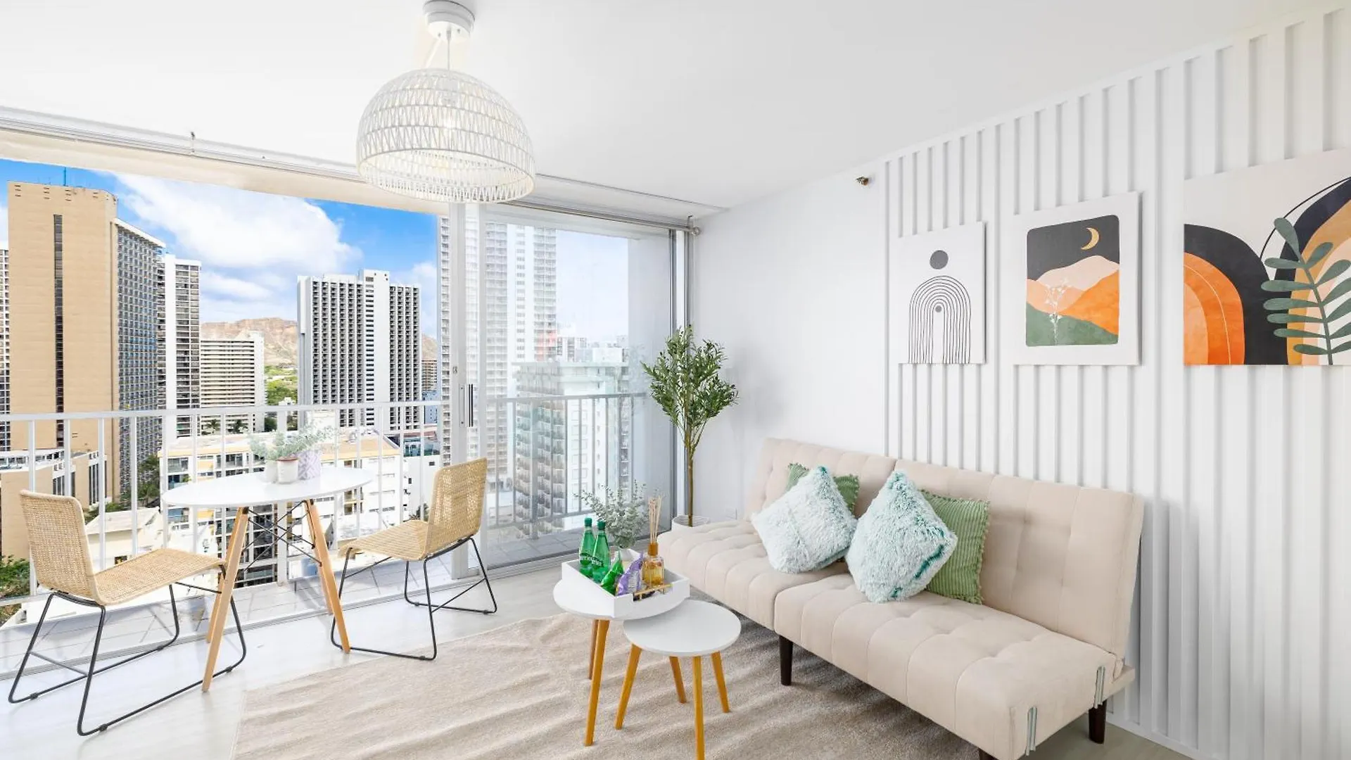 Stylish, Newly Renovated Condo Near Waikiki Beach! Honolulu 0*,  United States