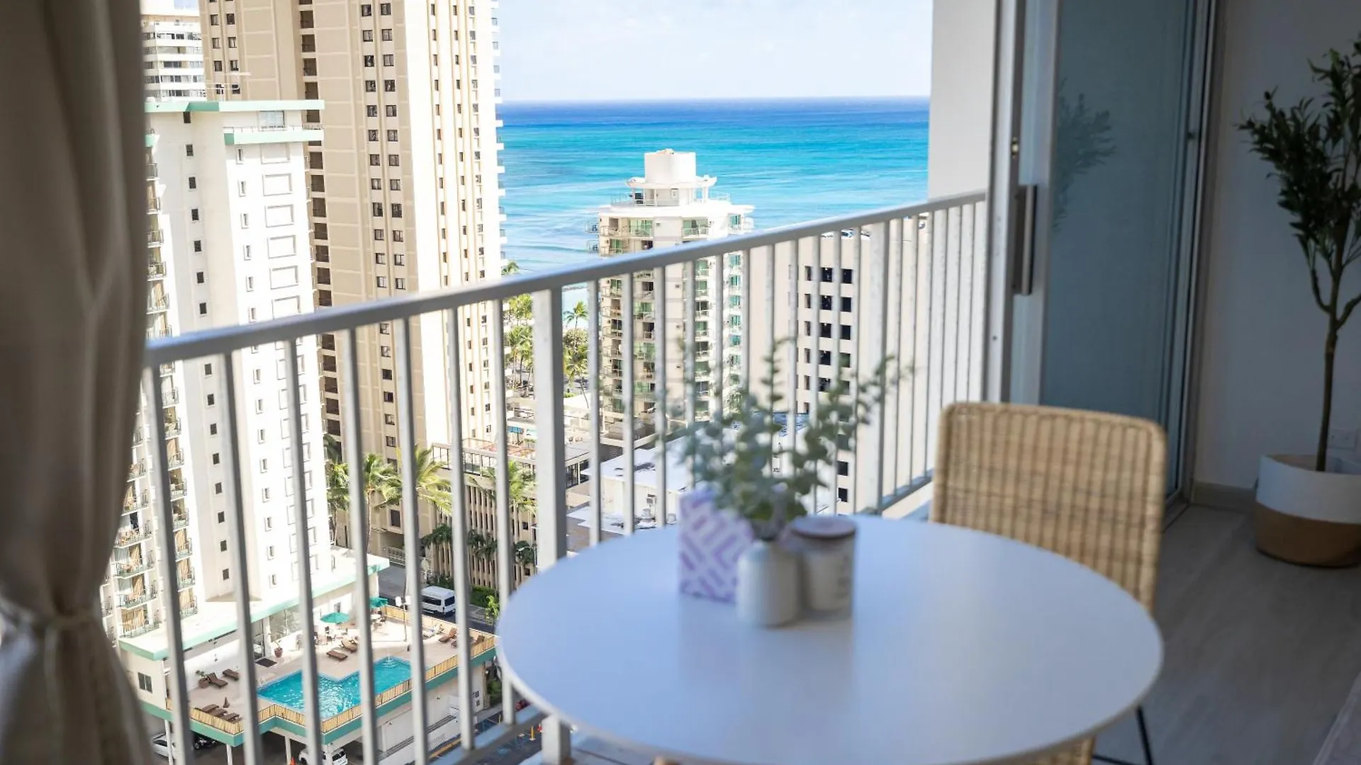 Stylish, Newly Renovated Condo Near Waikiki Beach! Honolulu 0*,  United States