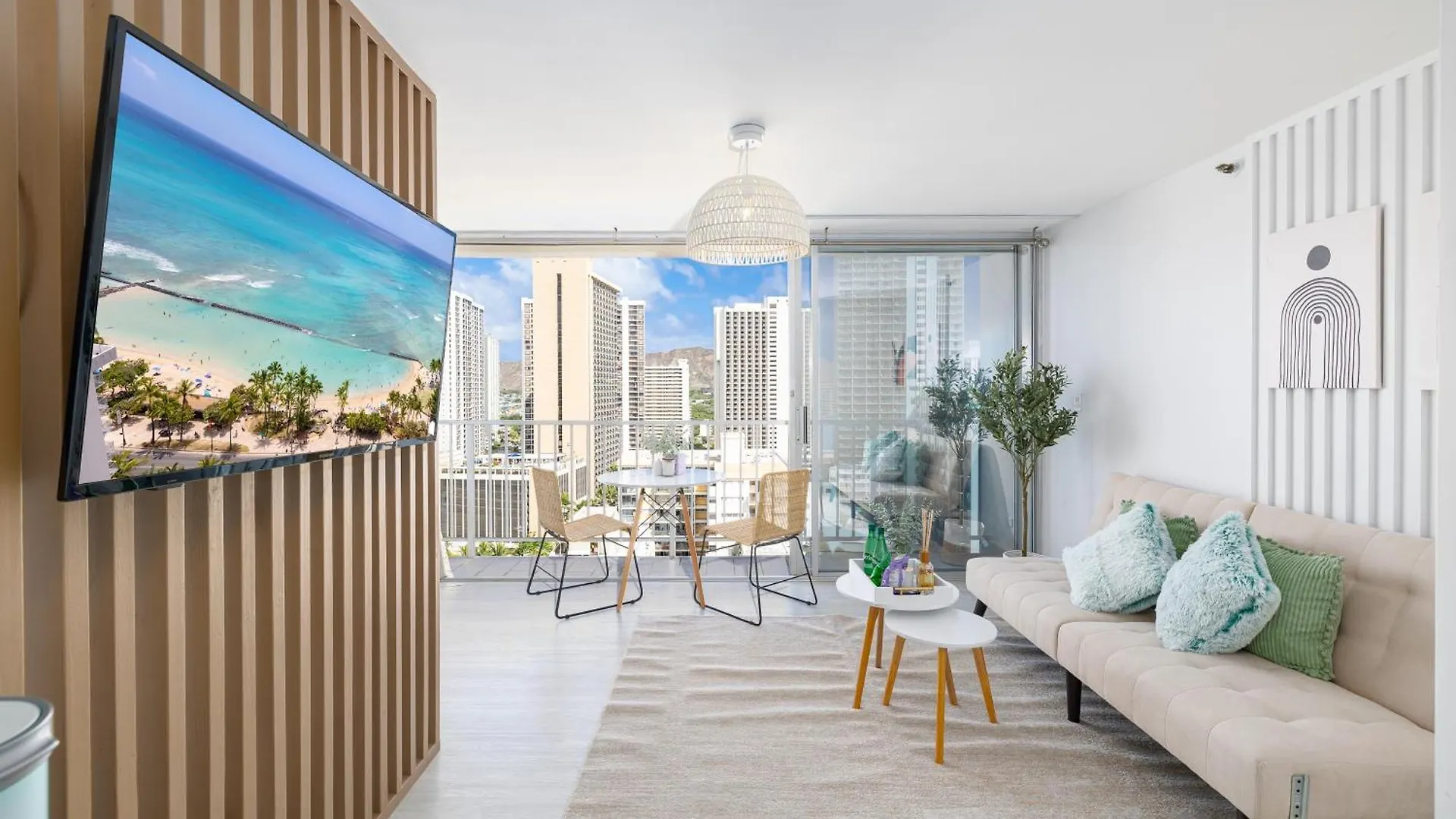 Stylish, Newly Renovated Condo Near Waikiki Beach! Honolulu 0*,